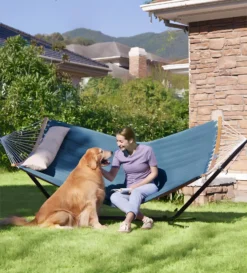 Songmics Hängematte Für 2 Personen, Gepolstert, Outdoor Hängematte Mit Trennbaren Bambusstangen, Camping-Hängematte Mit Kissen, 200 X 140 Cm, Max. 225 Kg Belastbar, Blau-beige -Songmics Verkaufsgeschäft 5c4462d480e66ac3c9cee26ebb6f3ba3