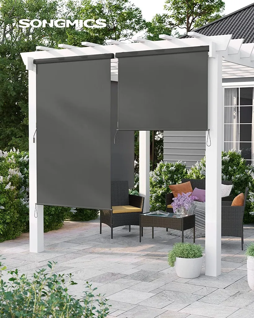 SONGMICS Alu-Senkrechtmarkise Für Balkon, Markise, Terrasse, 1,6 X 2,5 M (B X L), Aus Polyester (280 G/m²), Mit Grauer Markisenkassette, Vertikalmarkise Für Außen, Für Windschutz, Sonnenschutz Und Sichtschutz, Grau GSA165GY 1 SONGMICS Alu-Senkrechtmarkise Für Balkon, Markise, Terrasse, 1,6 X 2,5 M (B X L), Aus Polyester (280 G/m²), Mit Grauer Markisenkassette, Vertikalmarkise Für Außen, Für Windschutz, Sonnenschutz Und Sichtschutz, Grau GSA165GY